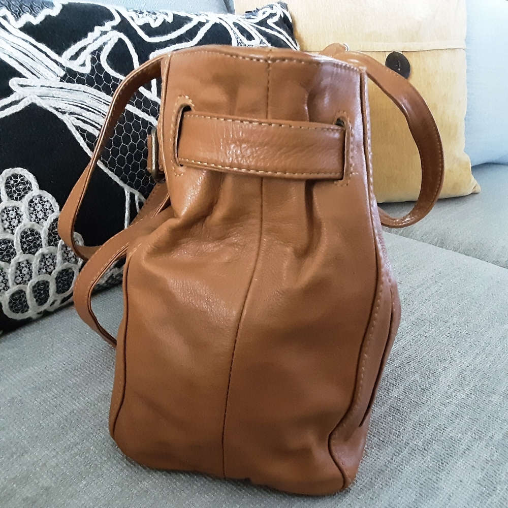 Wanderers Travel Co Madrid Handbag - Large Size Tan Leather - Picture 12 of 12
